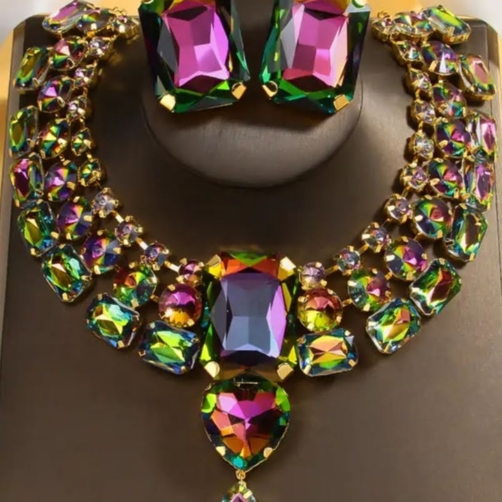 Elegant Multicolor Statement Necklace and Earring Set